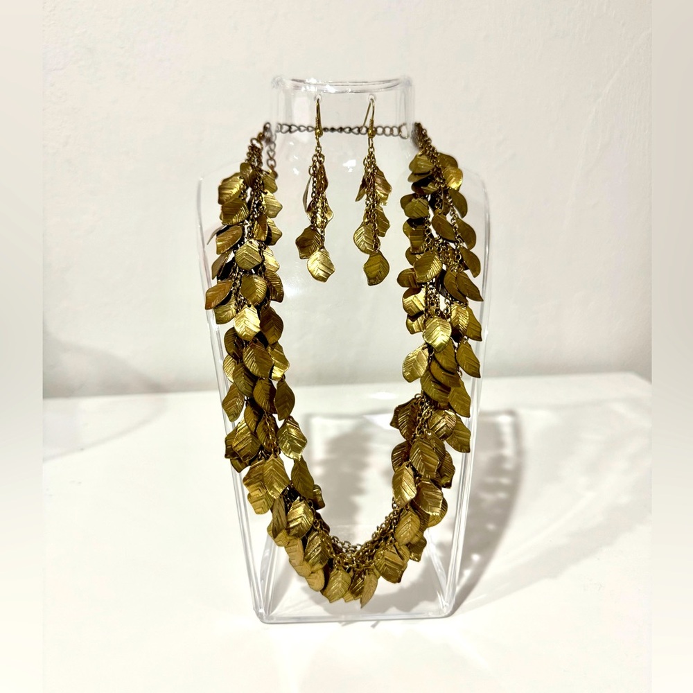 Gold Leaves Necklace and Earrings Set